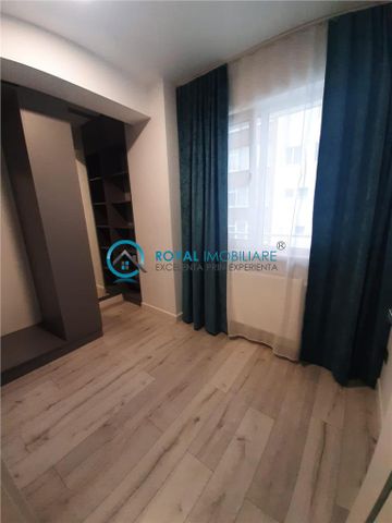 Royal Imobiliare Inchiriere apartament 3 camere zona 9 Mai - Photo 4