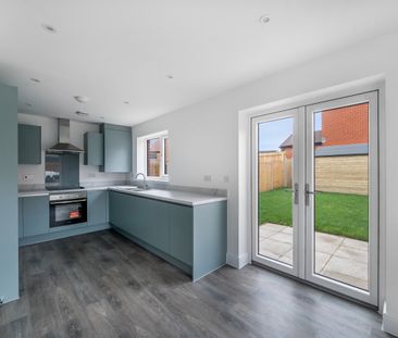 3 bedroom semi-detached house to rent - Photo 6