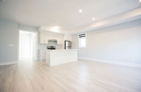 For Lease - 180 Prince Street Unit# 2, Oshawa, Ontario - Photo 2