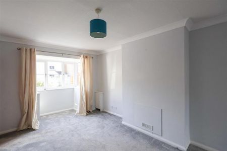 2 bedroom end of terrace house to rent - Photo 5