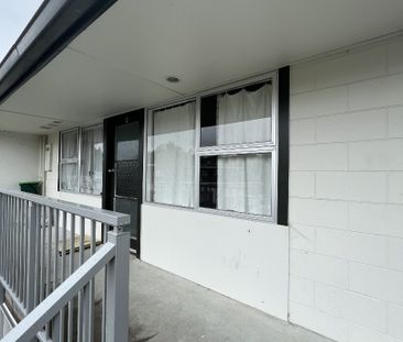 8/5 Tralee Place, Hillcrest — - Photo 2