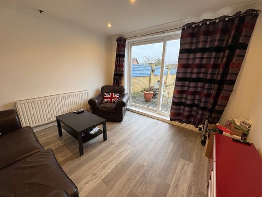 HOUSE SHARE Talbot Drive - Photo 1