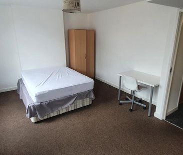 5 bedroom terraced house to rent - Photo 6