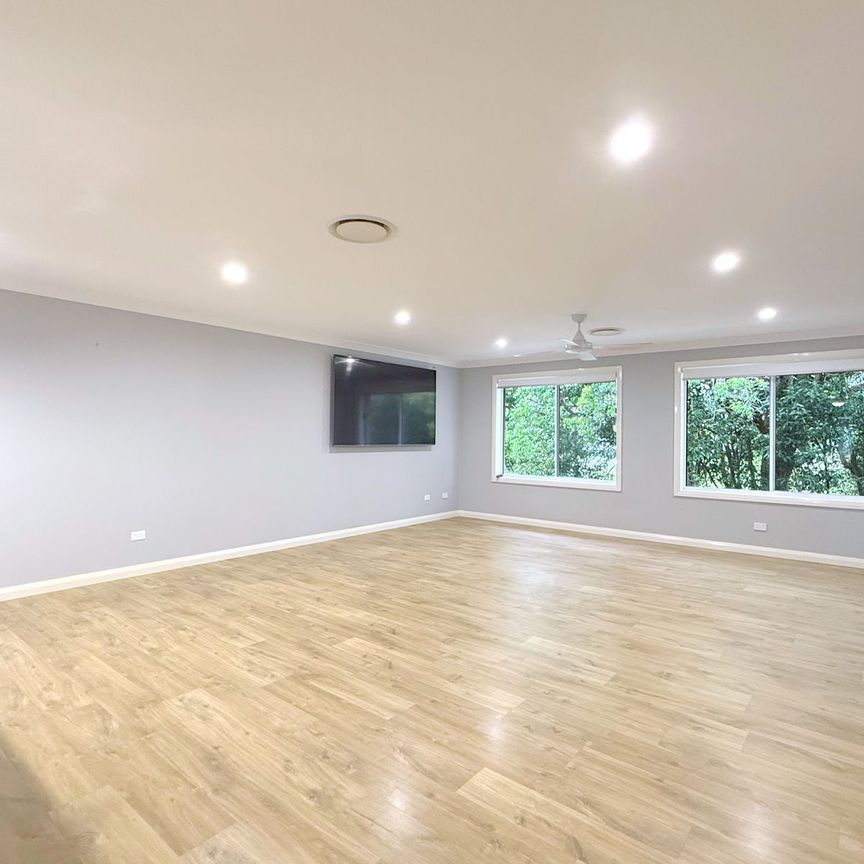 Modern & Comfortable Living in a Prime Aberglasslyn Location - Photo 1