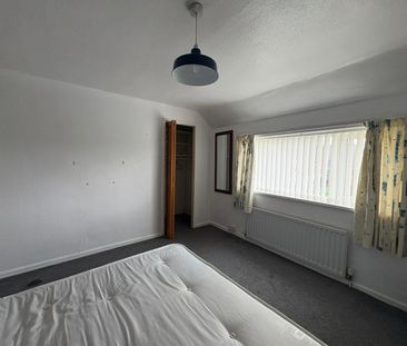 Laburnum Avenue - Photo 1