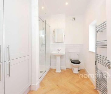 Windsor Road, Farnborough, GU14 - Photo 5