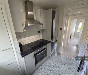 2 bedroom maisonette to rent - Photo 1