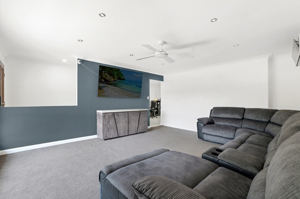 33 Charlies Crossing Road, Upper Coomera QLD 4209 - House For Rent - $1,030 | Domain - Photo 1