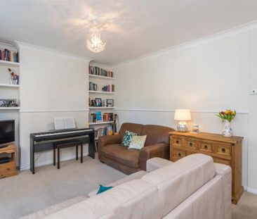 2 bedroom maisonette to rent - Photo 5