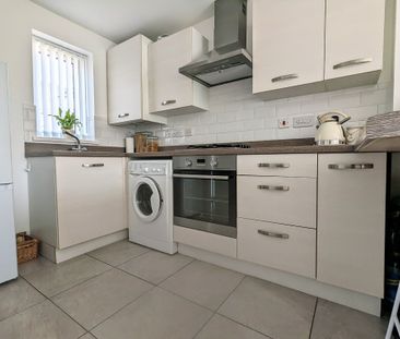 Ymyl Yr Afon, Pontypridd, Hawthorn - Photo 4