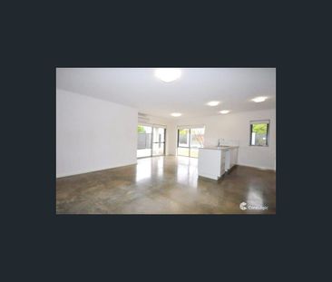 1/53 Banyard Avenue, Kelmscott, WA 6111 - Photo 4