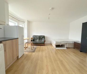 Studio to rent - Photo 5