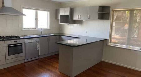 Spacious Home with Lawns & Water Included! - Photo 2