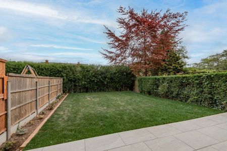 3 bed semi-detached house to rent in Rednal Hill Lane, Birmingham, B45 - Photo 5