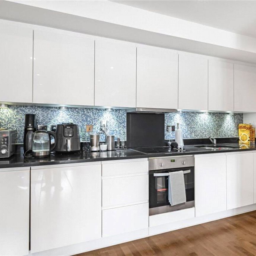 Enterprise Way, London, SW18 - Photo 1