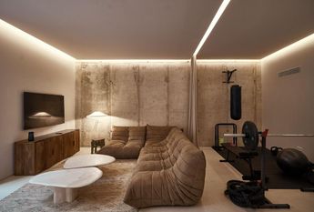 Luxury Villa for rent in Marbella Del Este, Andalusia