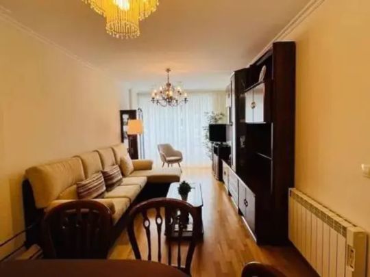 Piso en alquiler en Viveiro - Photo 1