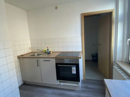 Über wenige Stufen in Ihr neues Zuhause - Photo 2