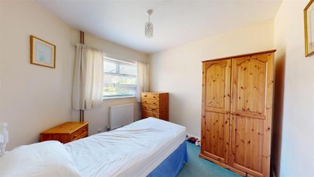 2 bedroom detached bungalow to rent - Photo 2