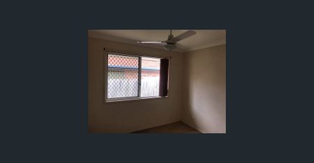 Conveniently located THREE bedroom family home! - Photo 3