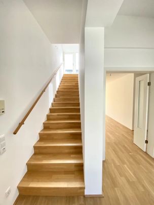 Traumhafte 4-Zimmer Dachgeschosswohnung mit Dachterrasse - Foto 1