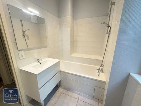 Appartement à louer 3 pièces 65.16m² - Photo 2