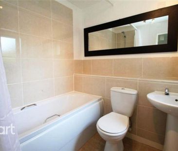 1 bedroom semi-detached house to rent - Photo 4