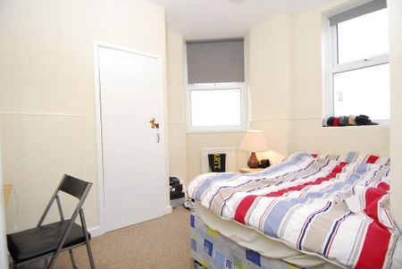 2 bedroom house share to rent - Photo 2