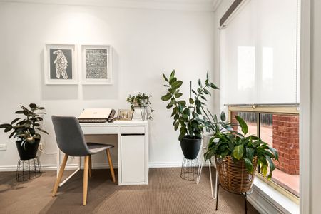 Single Level Living with Spacious Style - Photo 5