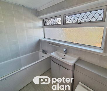 3 bedroom semi-detached house to rent - Photo 4