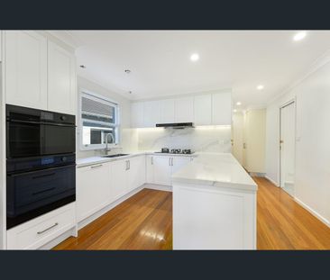 27 Young st, Wahroonga, NSW 2076 - Photo 4