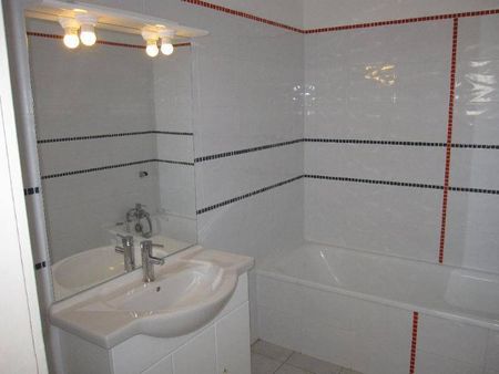 Location maison villa 5 pièces 107.63 m² à Nébian (34800) - Photo 3