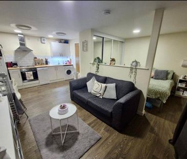 1 bedroom apartment to rent - Photo 2