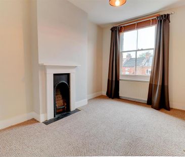 2 bedroom end of terrace house to rent - Photo 6
