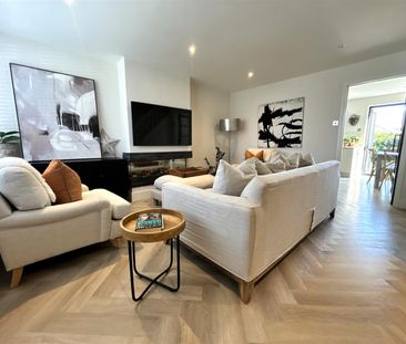 House - Semi-Detached For Rent Walnut Tree Close, Hayling Island - Photo 6