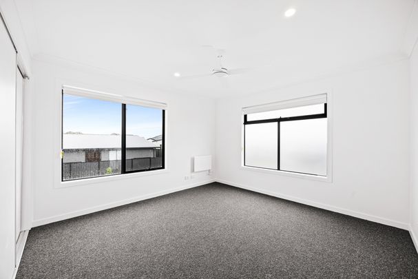 Contemporary Living in Mickleham - Photo 1