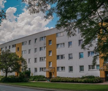 Wird vor Einzug top modernisiert: Helle 3-Zimmer-Wohnung in Detmerode - Photo 2