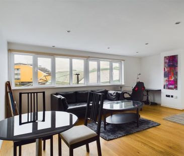 2 bedroom apartment to rent - Photo 6