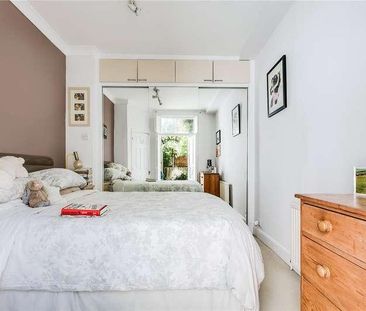 Ground Floor Flat, Mimosa Street, London, SW6 - Photo 3