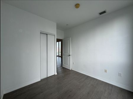 For Lease - 251 Jarvis Street Unit# 1025, Toronto, Ontario - Photo 2