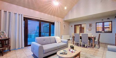 Woning te huur in Habay-la-Neuve voor € 1.650 met 3 slaapkamers - Photo 3