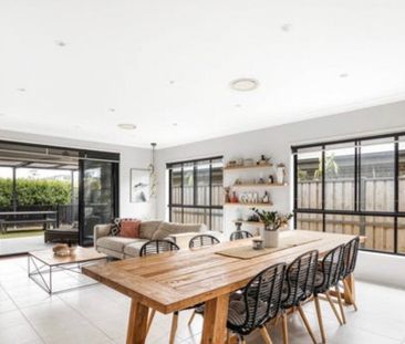 Schofields - Photo 3