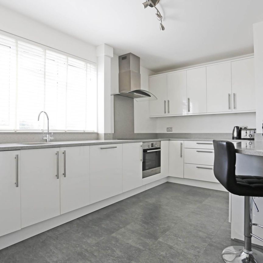 Price £1,650 pcm - Available 24/06/2025 - Unfurnished - Photo 1