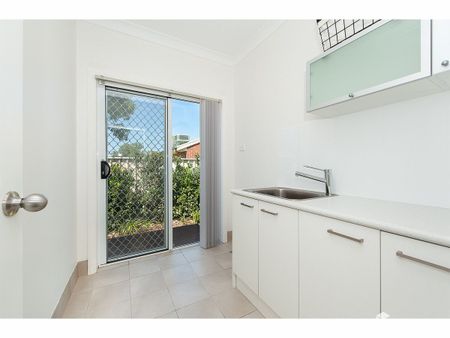1/120 Alexandra Street, East Albury NSW 2640 - Townhouse For Rent | Domain - Photo 5
