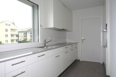 "Moderne 4.5-Zimmerwohnung in Reinach" - Foto 2