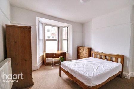 1 bedroom in a house share to rent - Photo 3