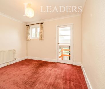 2 bedroom house to rent Riverside, Pixham, RH4 - Photo 6