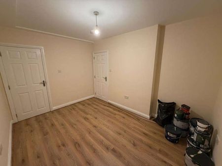 Albert Road, London, SE25 - Photo 2