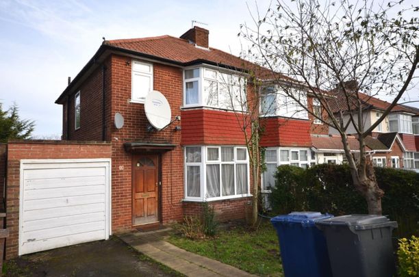 Whitton Avenue East, Greenford, UB6 0PU - Photo 1