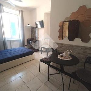 Monolocale in affitto - Photo 2